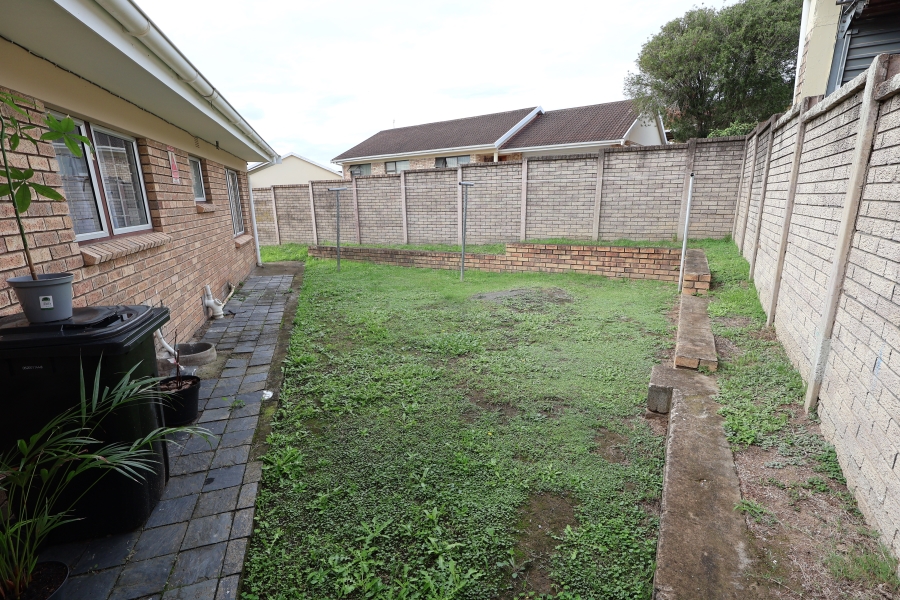 2 Bedroom Property for Sale in Beacon Bay Eastern Cape
